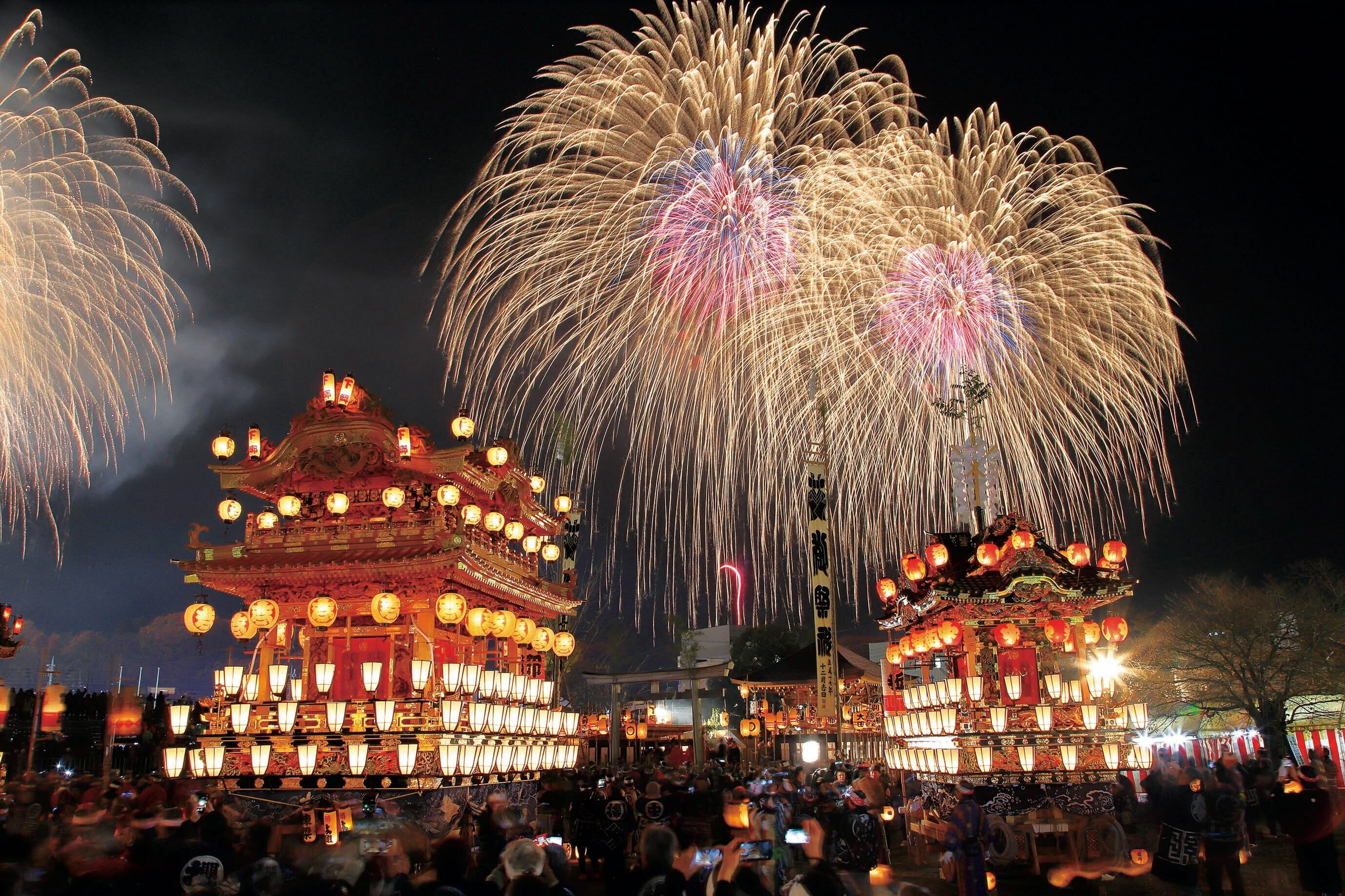 無形文化遺産の秩父夜祭 そのクライマックスを堪能できる屋台